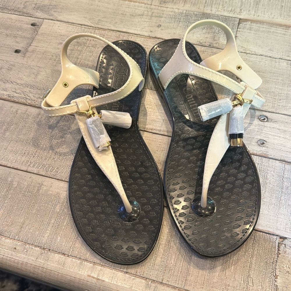 Juicy Couture NWT black and cream sandals